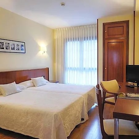 Hotel Y Arias