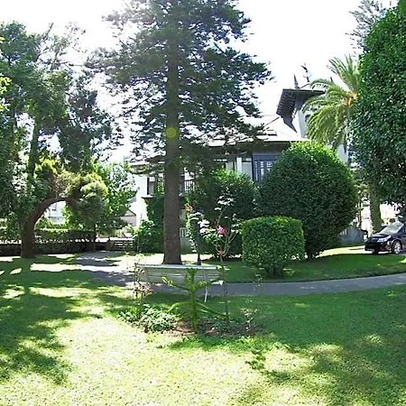 Y Arias Hotel 3*
