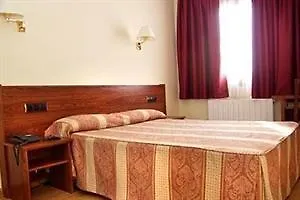 Y Arias Hotel Navia