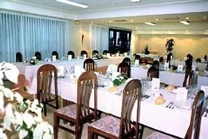 Y Arias מלון