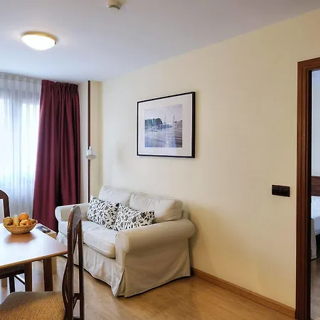 Y Arias Hotel Navia