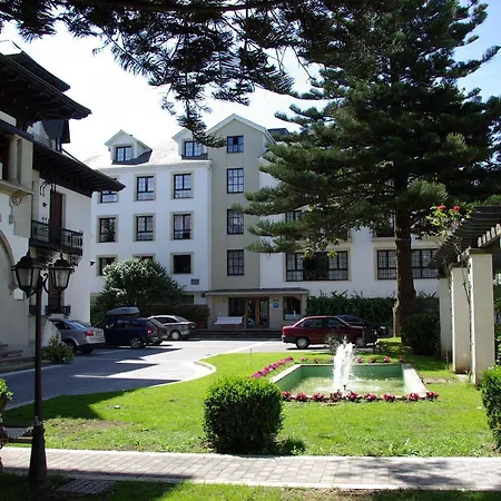 Y Arias Hotel 3*