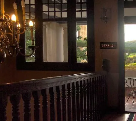 Hotel Y Arias 3*