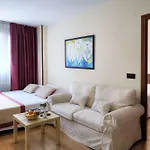 Y Arias Hotel 3*