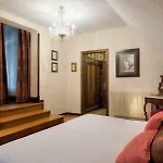 Hotel Y Arias 3*